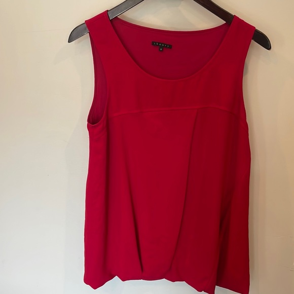 Theory red sleeveless blouse - Picture 2 of 6